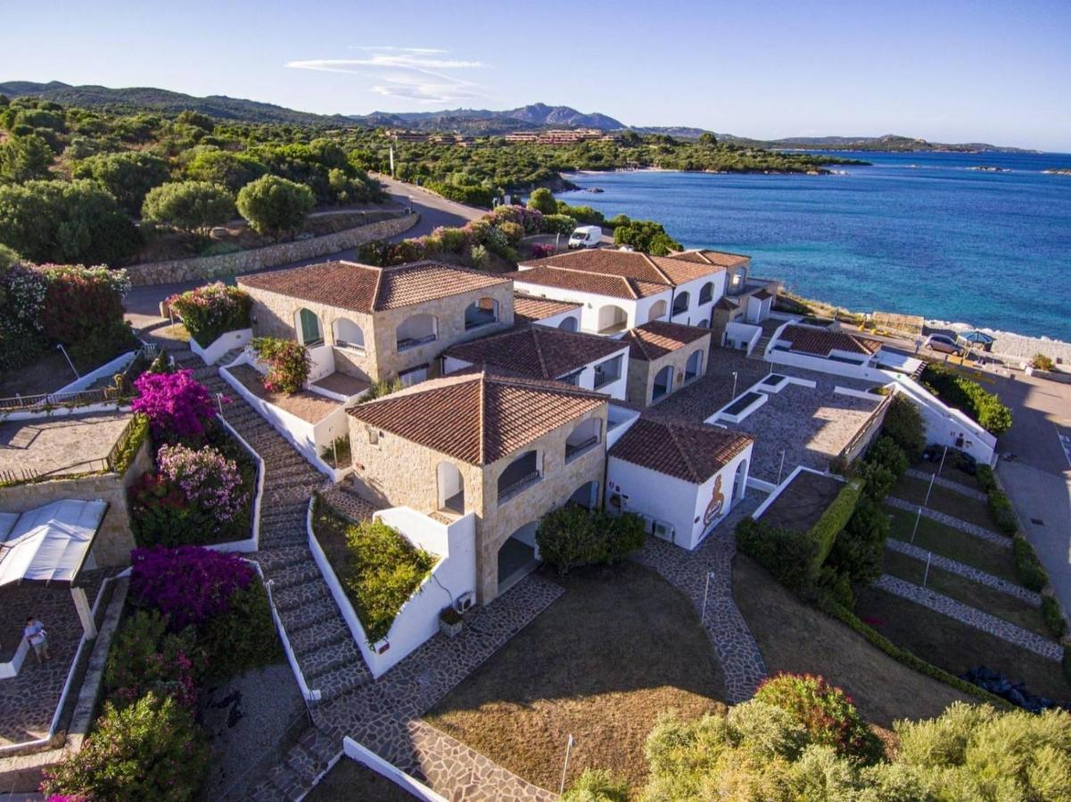 Le Sirene Hotel Portisco Exterior foto