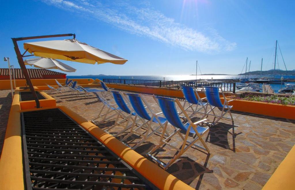 Le Sirene Hotel Portisco Exterior foto
