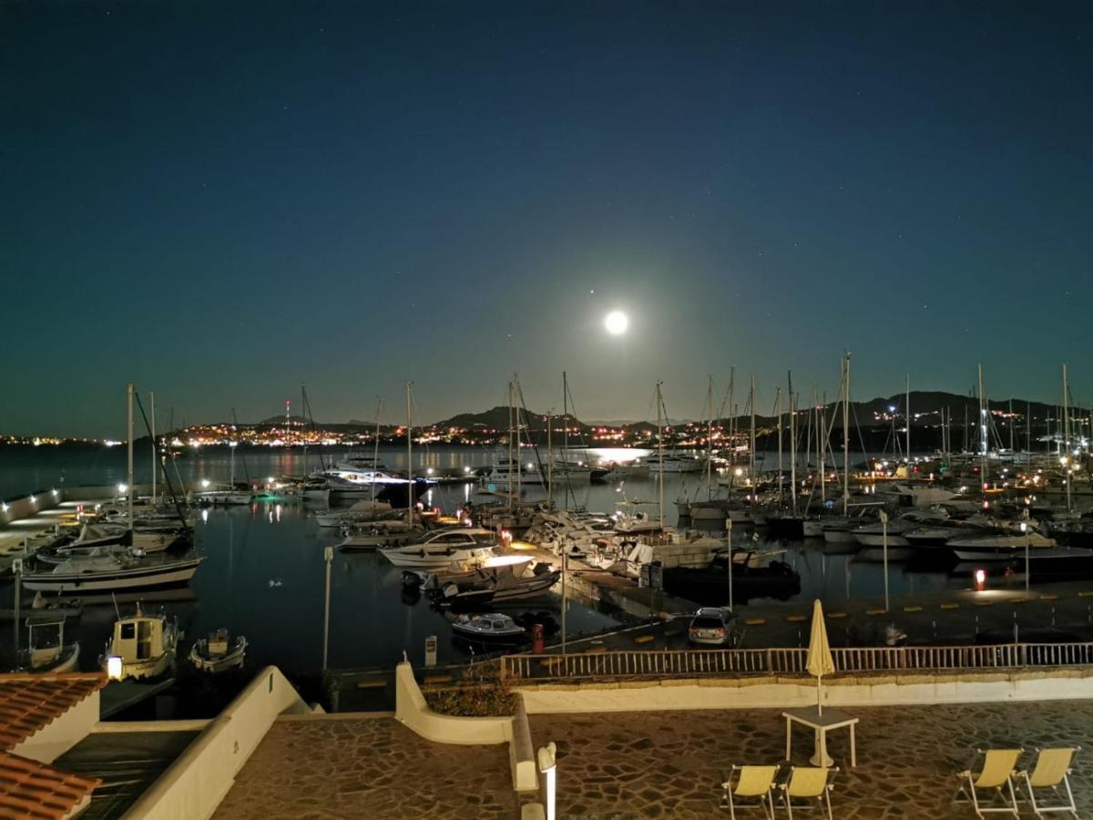 Le Sirene Hotel Portisco Exterior foto