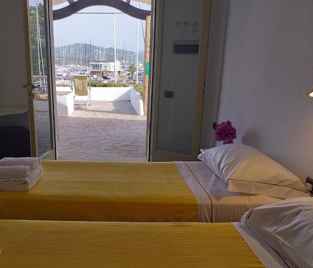 Le Sirene Hotel Portisco Exterior foto