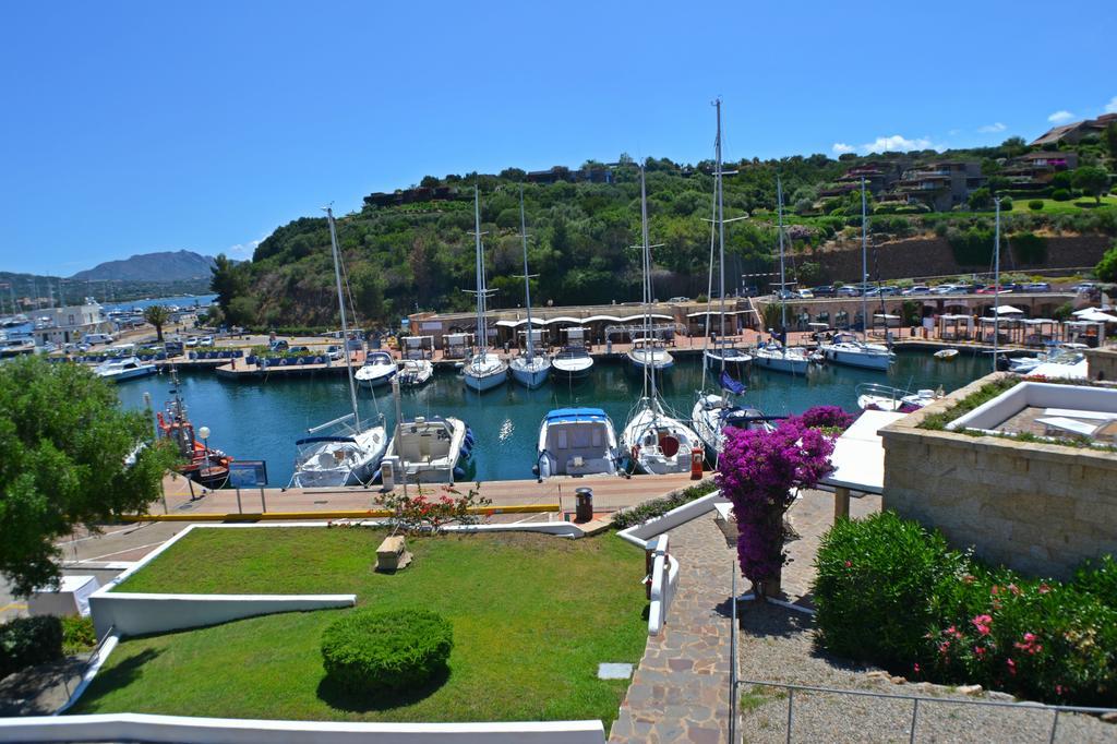 Le Sirene Hotel Portisco Exterior foto