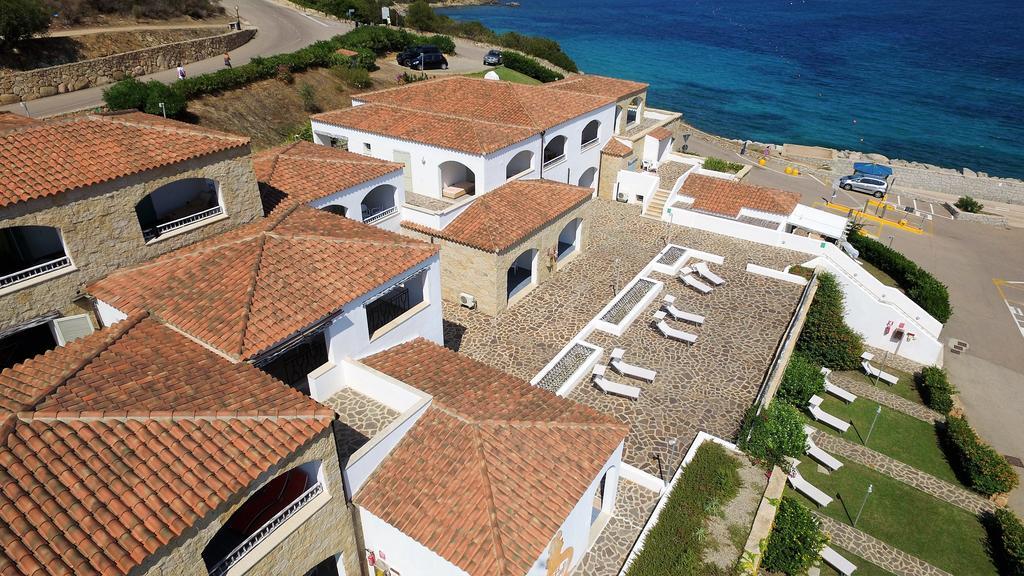 Le Sirene Hotel Portisco Exterior foto
