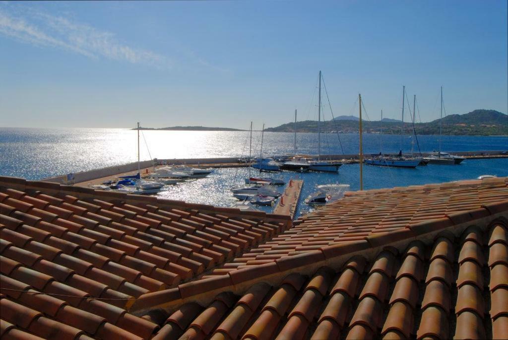 Le Sirene Hotel Portisco Exterior foto